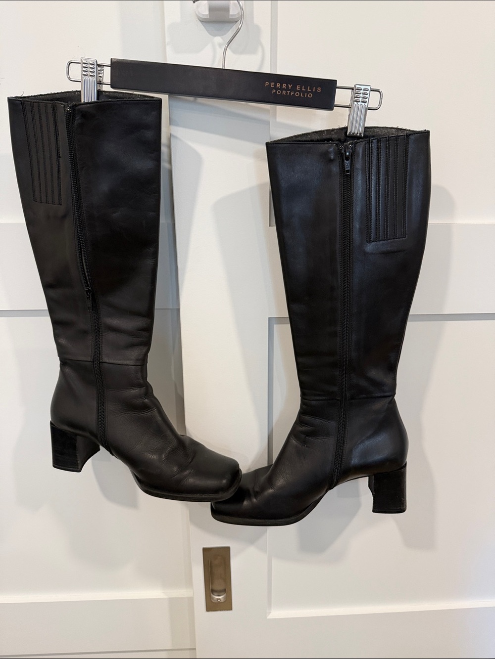 Sudini Black Leather Knee-High Block Heel Boots